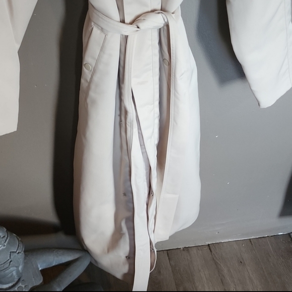 Nike oatmeal color coat - Picture 4 of 5